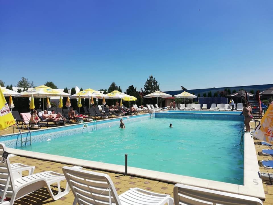 Hôtel Aqua Party à Victoria  Extérieur photo