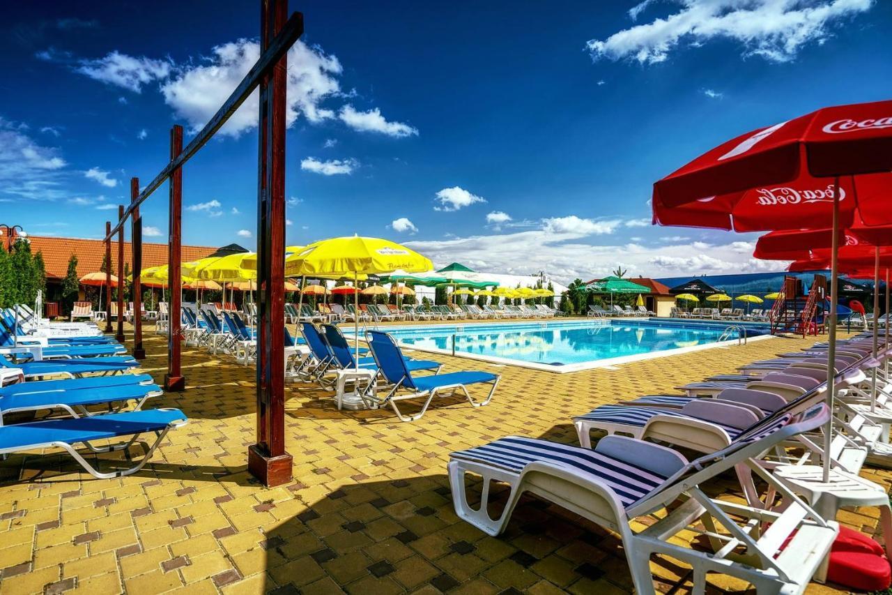 Hôtel Aqua Party à Victoria  Extérieur photo